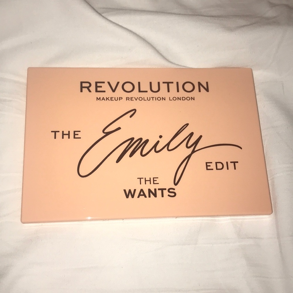 Revolution Eyeshadow Palette